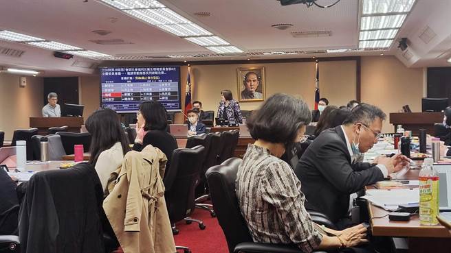 立法院社會福利及衛生環境委員會今天邀請勞動部業務報告。（林良齊攝）