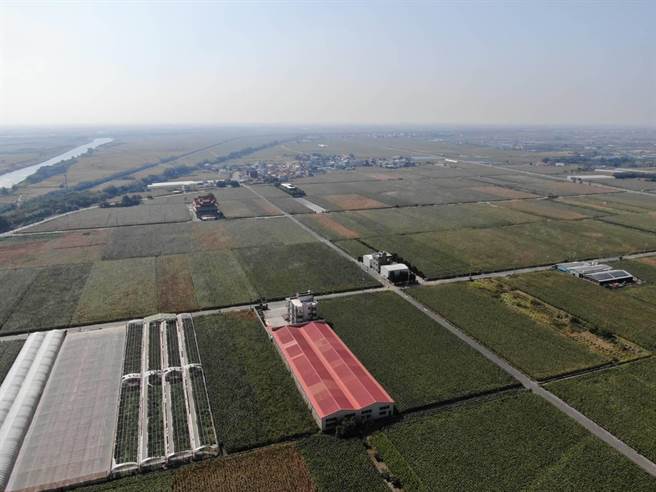 嘉義縣政府辦理補助智慧農業相關設施，推動農業智慧科技化。（嘉義縣政府提供／廖素慧嘉縣傳真）