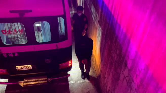 台版柬埔寨詐團幕後首腦「藍道」杜承哲涉犯私刑拘禁致死等罪，士林地院向法院聲請羈押禁見。（李文正攝）