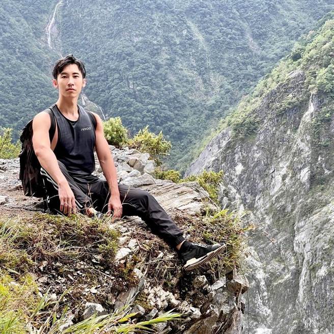 萧捷健学以致用练出一身精壮肌肉。（艾迪升传播提供）