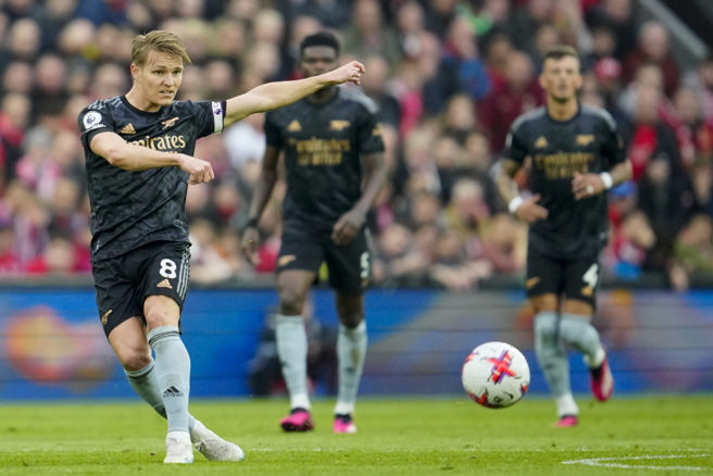 兵工廠球員Martin Odegaard帶球進攻。（美聯社）