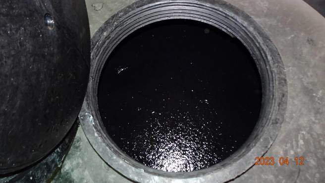 仁德区一家电镀工厂涉排有害废水到三爷宫溪。（读者提供／曹婷婷台南传真）