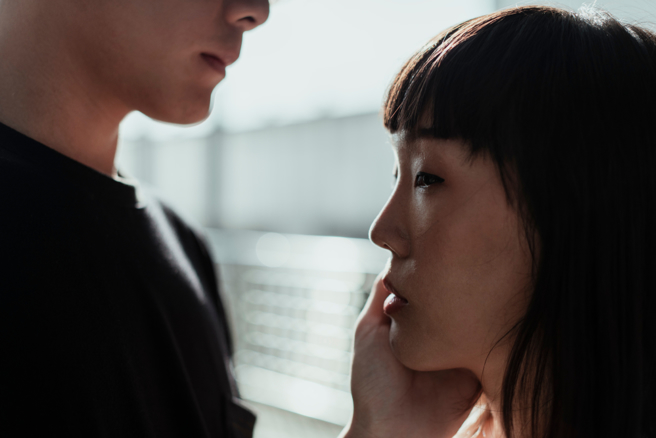 双鱼座、处女座、天蝎座即使被劈腿，也愿意选择原谅对方。（示意图／Shutterstock）