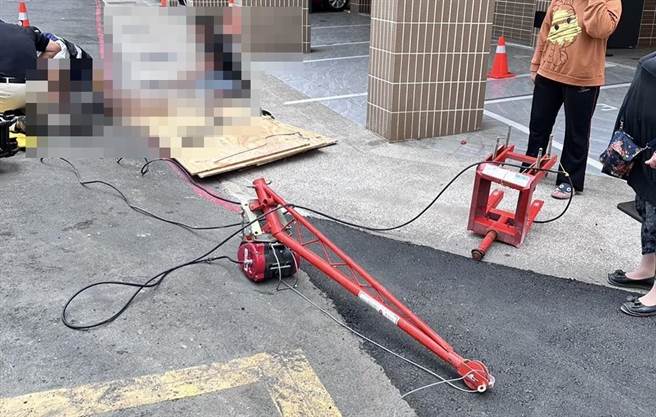 小港工安意外酿1死。（翻摄照片／高雄洪靖宜传真）