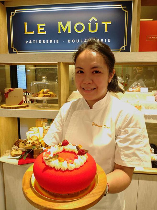 （乐沐甜点主厨邓又慈说，今年的母亲节送妈妈一座「莓」好花园吧！图／曾丽芳）