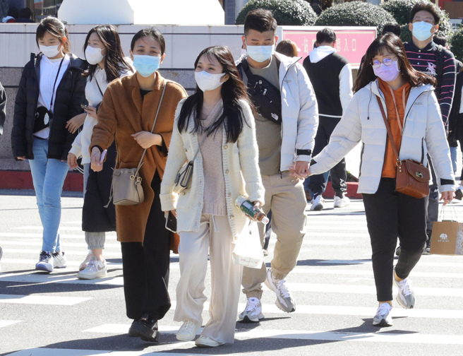 天气稳定  西半部注意雾霾及空污（本报资料照）