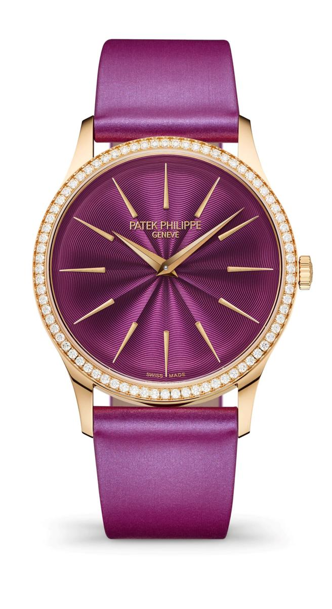 Calatrava编号4997/200R-001新款自动上炼钻表，展现迷人的紫金时尚，112万4000元。(Patek Philippe提供)