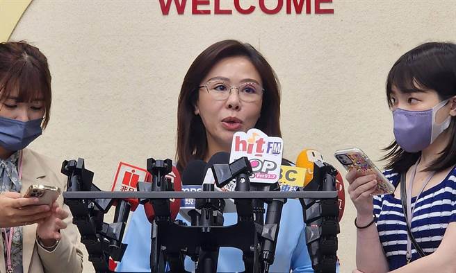 國民黨市議員李彥秀表示，外界言論予以尊重，有意爭取提名的人，都會認為自己是最強的人選，最終就靠初選機制產生最強的人選。（丁上程攝）