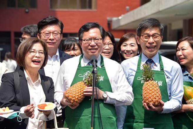 行政院副院长郑文灿今赴立法院出席「屏东旺来，与你相芋」记者会。（行政院提供）