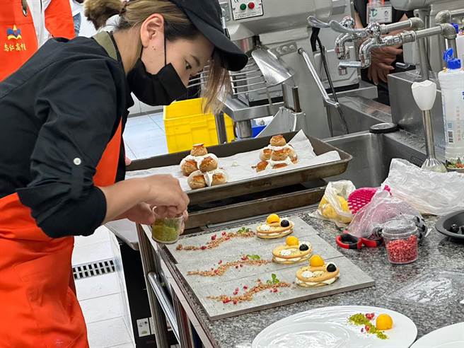 台東縣政府為推廣在地好食材，特別舉辦台東好食材全國創意甜品食神大賽。（台東縣政府提供／蔡旻妤台東傳真）