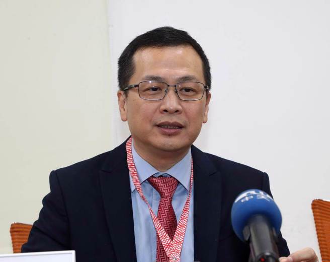 前台北市議員羅智強(圖)表示，民進黨猛打侯友宜的治安問題，就證明台灣更需要能整飭治安的總統。（中時資料照）