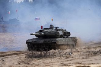 加拿大軍援烏克蘭8輛豹2式戰車  已運抵波蘭