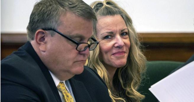 49岁女子洛芮被控杀害两名亲生子女。（图／达志／美联社）