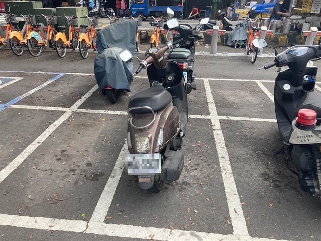 迷糊老翁误认机车失窃，大雅警细心10分钟迅速找回！(警方提供)