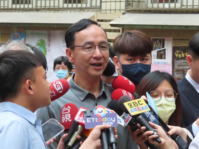 国民党主席朱立伦表示，徵召时程一定比过去早。（叶德正摄）