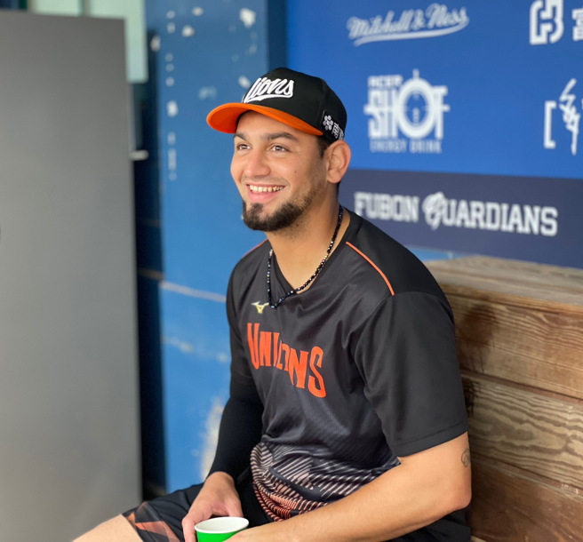 统一狮新洋投胜骑士近期随一军训练。（毛琬婷摄）