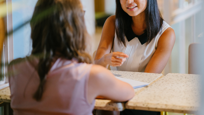 一名女網友表示，進入新創公司後沒有前輩教導，上班第二周就被開除，質疑不太合理。（圖／示意圖，達志影像）