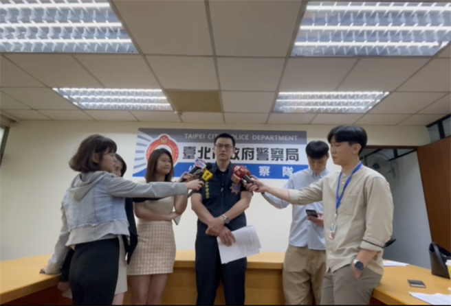 北市警少年隊破獲詐欺取簿車手集團。（警方提供）