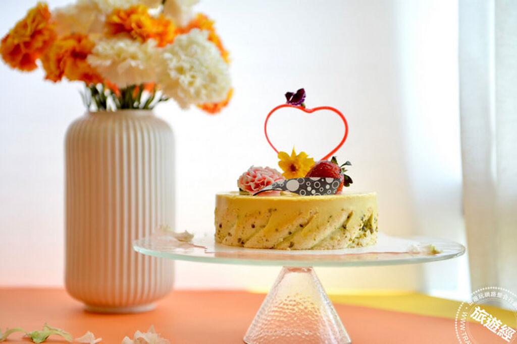 
「果慕庭園」母親節蛋糕 (圖／瓏山林台北中和飯店提供)