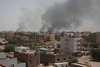 戰機掠過蘇丹首都坦克上街 東非3總統計劃調解衝突