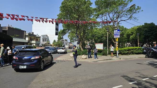 桃园龙冈米干节回归忠贞举办避免塞爆，观旅局与警方祭出交通管制措施。(警方提供／吕筱蝉桃园传真)