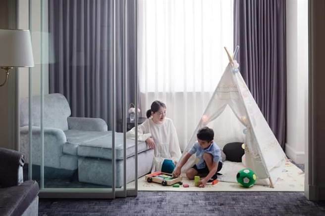 汉来大饭店童趣之旅客房专案提供小帐蓬体验。（汉来大饭店提供）