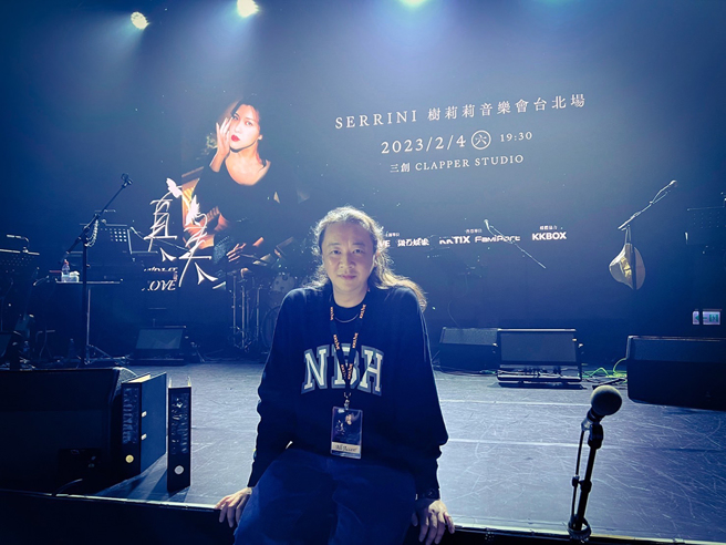 KKLIVE內容及場館發展事業群副總經理Jerry，從販售唱片開始接觸音樂，在音樂圈打滾多年，歷經演唱會執行企劃等工作。(圖片提供/KKLIVE)
