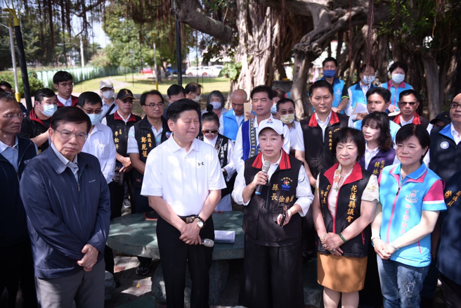 立委傅昆萁今特请立法院交通委员会「考察花莲地区交通建设及震灾復建进度」，获得13项重大交通建设经费全由中央补助承诺。(戴志扬翻摄)