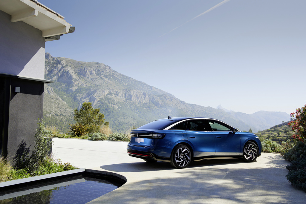 取代 Passat Sedan 位置、續航力最高 700km！Volkswagen ID.7 純電房車正式亮相(圖/CARSTUFF)
