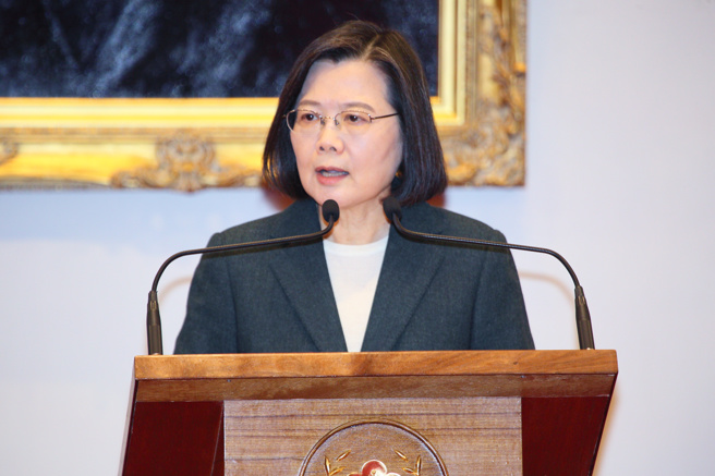 总统蔡英文挨批缺乏智慧使人民承受苦果。（资料照,张铠乙摄）