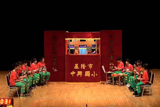基隆市中兴国小参与「111学年度全国学生创意戏剧比赛」，勇夺布袋戏国小组全国特优。（基隆市政府提供／徐佑升基隆传真）