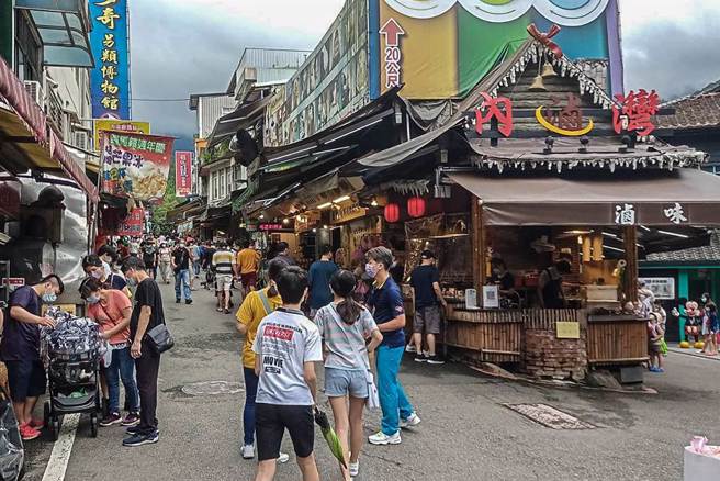 图为新竹县内湾老街风景区。(资料照)