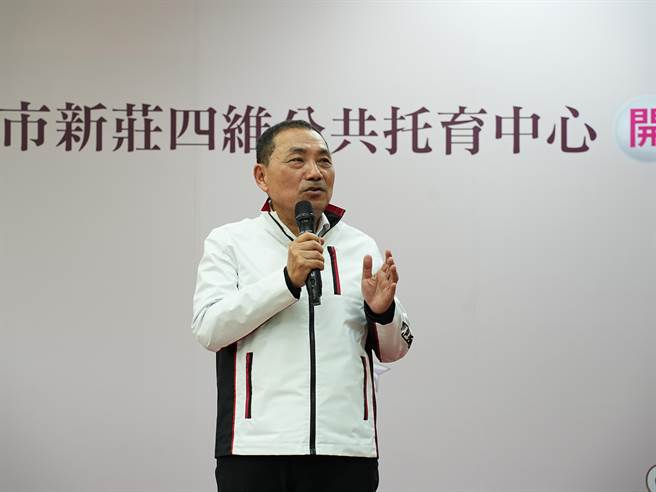 提及总统民调以及未来总统路线，侯友宜强调自己这一生效忠国家、爱护人民，这是一生不变的职志，未来也不会改变。(黄敬文摄)