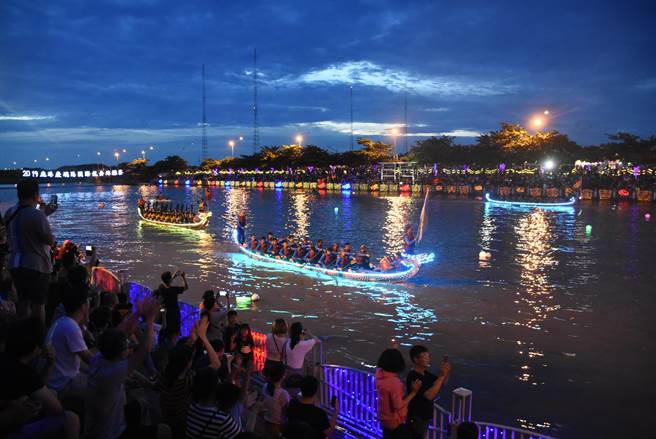 鹿港夜间龙舟赛将于今年6月重磅回归。（彰县府提供）