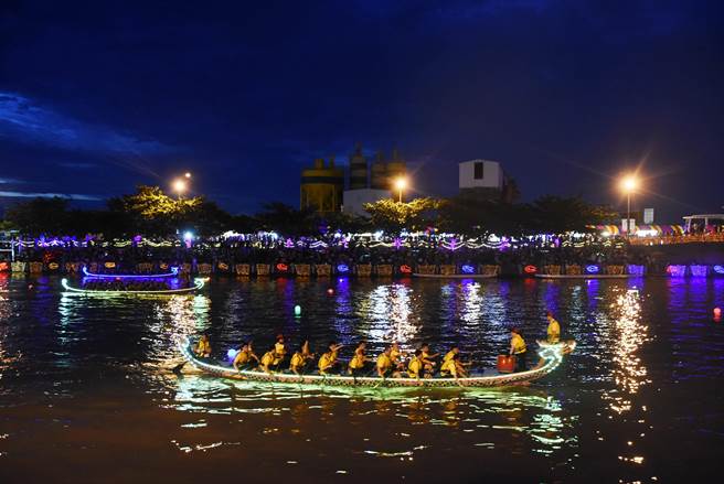 鹿港夜间龙舟赛将于今年6月重磅回归。（彰县府提供）