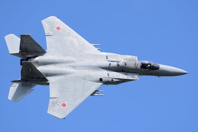 日本放送协会（NHK）报导，航空自卫队面对有侵犯领空之虞的航机都会派遣战机紧急升空，根据防卫省统计，2022年度总共紧急升空778次，较2021年度减少226次，减幅约23%。(图/shutterstock)