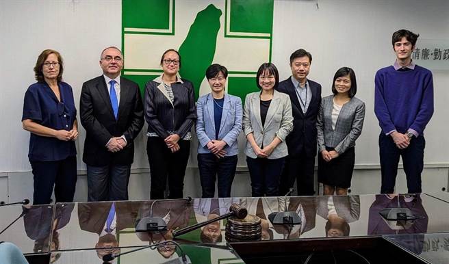 跨区域智库学者拜访 民进党：民进党不会为了利益交换而牺牲台湾主权与民主。民进党提供