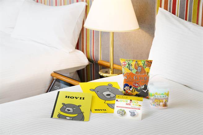 高雄福华熊爱逛动物园住房专案。（柯宗纬翻摄）