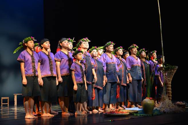 莫拉克10周年大武壠族全国舞蹈巡迴演出。（日光小林社区提供／林雅惠高雄传真）