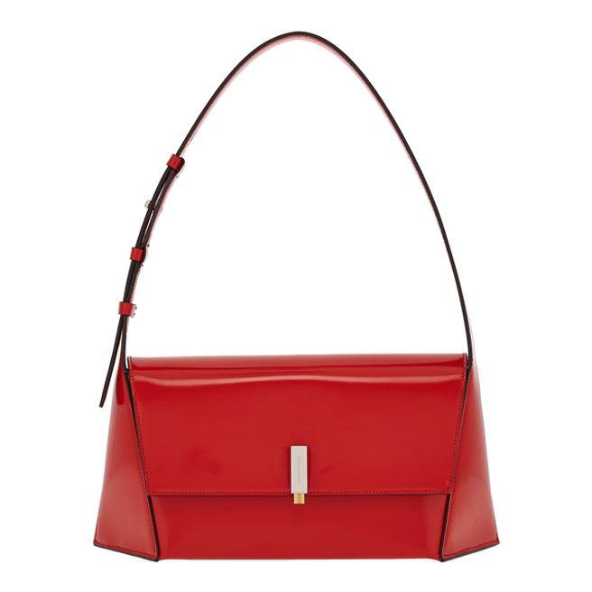 Ferragamo PRISMA紅色單肩包，8萬7900元。（Ferragamo 提供）