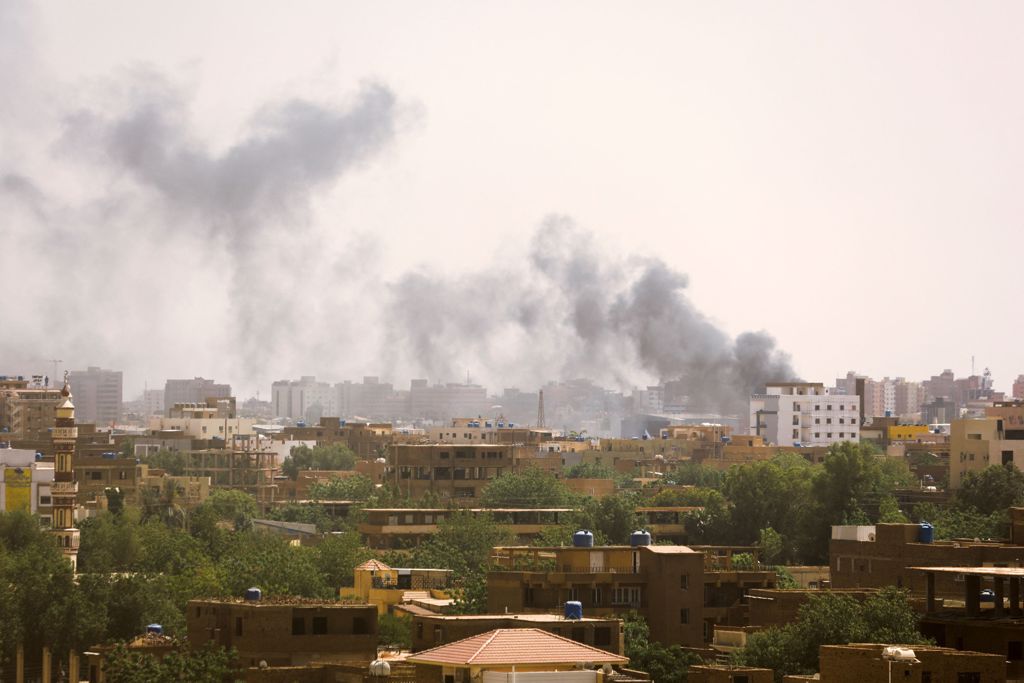 苏丹政府军和民兵「快速支援部队」（RSF）自15日爆发激烈冲突，至今已造成至少270人死亡。（图／路透）(photo:ChinaTimes)