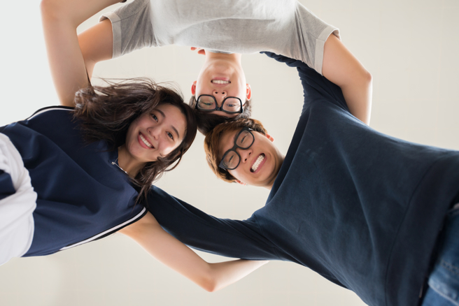 射手座、牡羊座、狮子座会把朋友看得比朋友还重要。（示意图／Shutterstock）