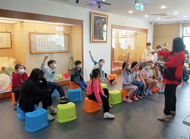 台南市政府客家事务委员会响应行政院客委会「一代人救转客话」宣言，近年来持续推动幼儿客家语言文化推广计画。（市府客委会提供／洪荣志台南传真）