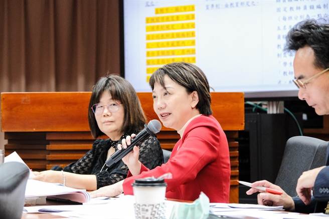 教文委員會召集委員范雲指出，國教法是關乎全台灣180萬名國中小學生的重要基本大法。（范雲辦公室提供）