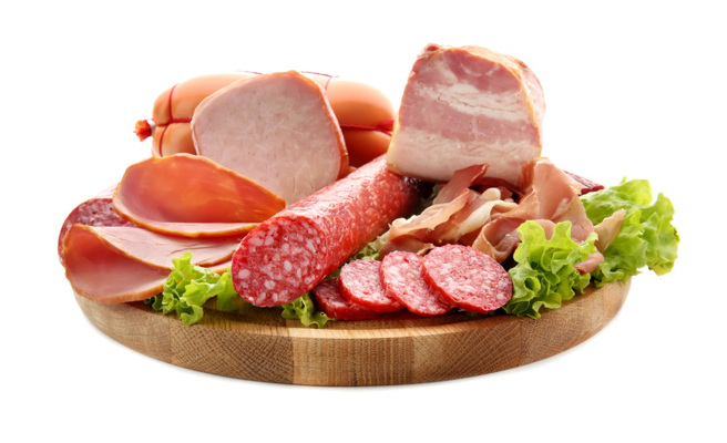 最新美國研究顯示，2018年全球1400萬名第二型糖尿病（Type 2 Diabetes）患者罹病和不良飲食習慣有關，其中三大不良習慣包括吃太多精製碳水化合物、加工肉品，以及全穀類攝取不足。（示意圖／shutterstock）