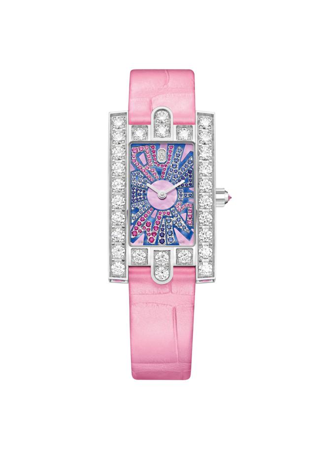 海瑞温斯顿第五大道Avenue Classic系列Graffiti珠宝表融入街头艺术，粉色鱷鱼皮表带。（Harry Winston提供）