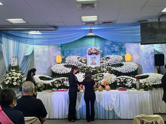 范云杰導演的各界友人趕來送他最後一程。（蔡嘉紜提供）