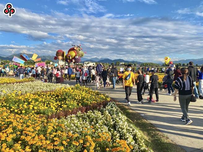 睽違兩年的新社花海今年恢復舉辦，預計11月與花毯節攜手亮相。（本報資料照片）