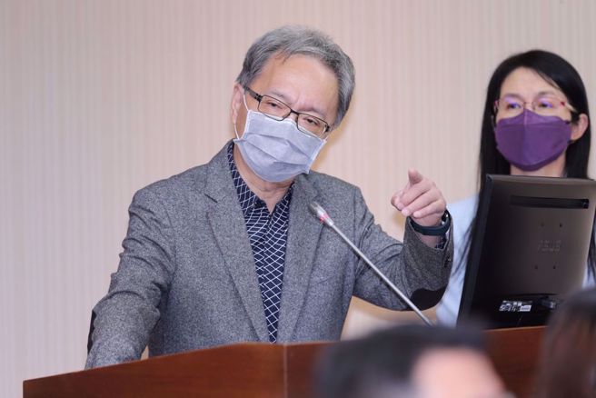 卫福部长薛瑞元上任至今金句连发争议不断。（中时资料照／黄世麒摄）