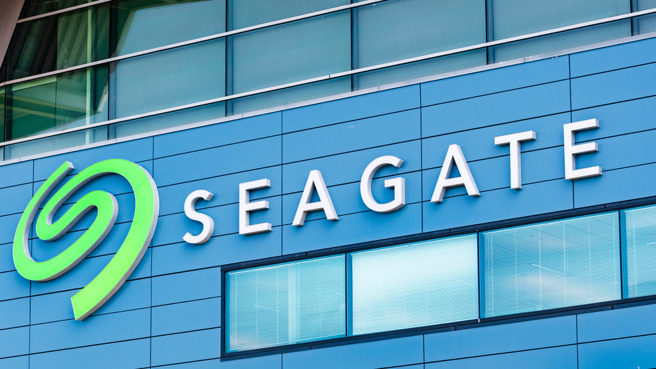 美国当局今天对希捷科技公司（Seagate Technology）处以3亿美元罚款。（图／shutterstock）